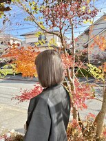 ペスカケイクリエイティブ(PESCA K-CREATIVE)&nbsp;ハイトーングレージュ×パツッとボブ