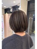 白髪ぼかしハイライト×大人ボブ