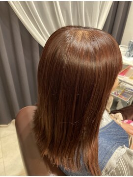 ヘアーアンドエステ ブレ ピーチピンク