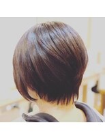 ブルー フラッグ ヘアー ワークス(blue flag hair works) ショートボブ