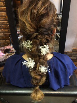 ハイラス(HAIRAS) 【HAIRAS】透け感たっぷり編みおろしアレンジ