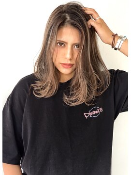 トルネード(TORNADO) ロングボブフェイスフレーミングハイライト