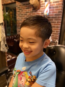 バレス 田町(BALES) [スキンフェード/ツイストスパイラル/田町]