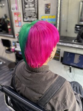 ミミック (mimic) 【派手髪】vivid pink×green【ツートンカラー】