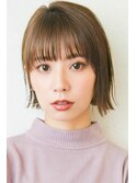 前下がりボブ・  内巻きワンカール・  ボブショート・暗髪