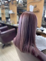 髪切処ICHI(カミキリドコロイチ) ラベンダーピンクのハイトーンカラーでうる艶髪