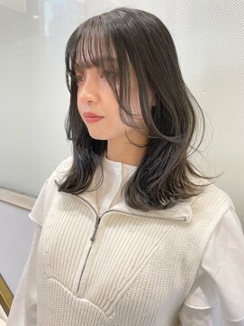 トルネード(TORNADO) 韓国風ヘア 似合わせカットくびれヘア オリーブグレージュM1022