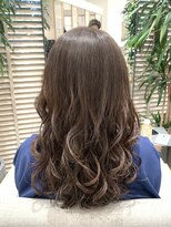 ステアケース 武蔵小杉店(stair:case) しっかりコテ巻き風パーマ ベージュ