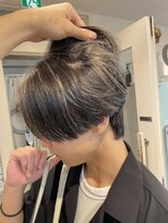 テトラ バイ ネオリーブ 横浜西口店(tetra by neolive)&nbsp;横浜★ハイライト　ケアブリーチ　センターパート