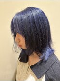 モードなネイビーカラー