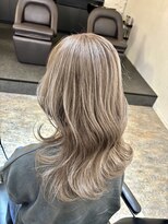 ブレンド 渋谷(BLend)&nbsp;20代30代40代白髪ぼかしハイライト小顔ショートボブミニウルフ