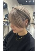 ミルクティーベージュ
