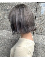 シャンドゥール 栄店(CHANDEUR)&nbsp;外国人風ダークグレーカラー透明感透け感外ハネショートボブ