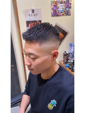 フォーコーナーズ(Four Corners) クルーカット