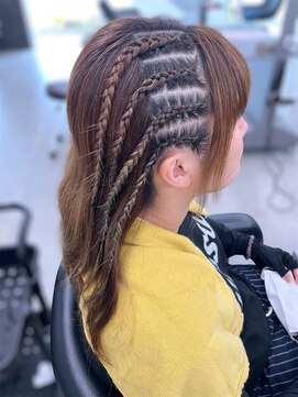 ガルボヘアー 桟橋店(garbo hair) コーンロウ ポイント ハーフ 4本 特殊セット