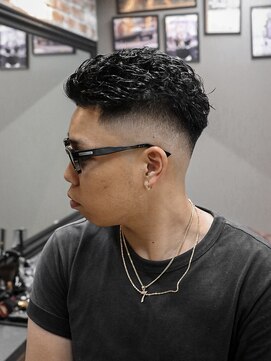 プロショップウェーブ(PRO SHOP WAVE) アッシュブラック/カルマパーマ/ベリーショート/原宿