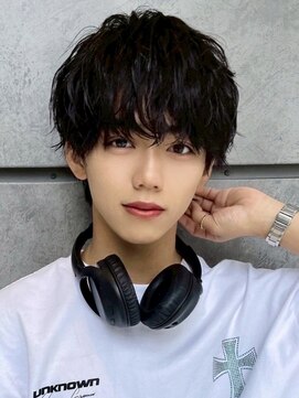 ナチュラル 渋谷(NATURAL) フェザーパーマ/スパイキーショート/サーフカール[メンズ/渋谷]