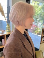 ナル(nalu.) ホワイトベージュ/ショート/ブリーチカラー/ハンサムショート