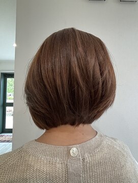 エプタ(epta) 大人×前下がりレイヤーボブ