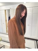 オリーブベージュカラー