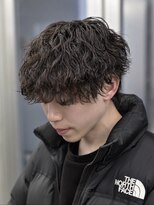 オーバル ジングウマエ(OVARL jingumae)&nbsp;シャドウパーマツイストスパイラルフェザーパーマ