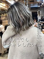 ユニー 新宿(uniii)&nbsp;ハイライトカラー白髪ぼかしレイヤーカット