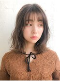 ナチュラルブラウンで大人可愛く