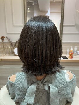 アンド ラ ブランシュ(&.La Blanche) マッシュヘア特集/くびれヘア/ビタミンカラー/メルティカラー