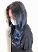 ネイビーブルーで冬らしいヘアーに ～しのだスペシャル～