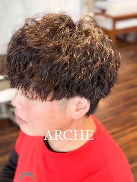 アトリエアルシュ(atelier ARCHE) メンズゆるふわツイストスパイラルパーマ,波巻パーマ