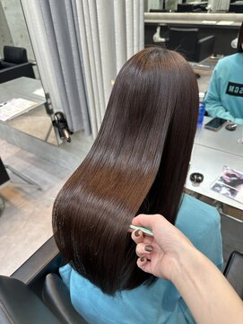 クーラアオヤマ(Cura Aoyama) 美髪縮毛矯正は、縮毛をかけてから髪質改善がいい!?