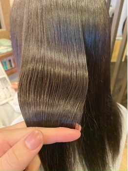 ジェナフレーム(jena frame)の写真/お客様に合わせたシステムトリートメントで美髪へ！傷んだ毛髪を集中補修◎キレイな艶髪を作ります！