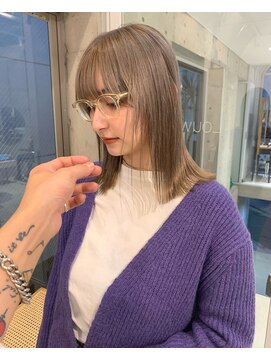 ローウェ 二子玉川(Louwe) ボブ/大人かわいい/フェザーバング/透け感グレージュ