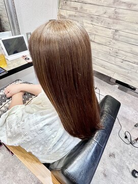レガロヘアアトリエ(REGALO hair atelier) ツヤ髪ストレート【水戸/赤塚】