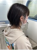 耳かけ切りっぱなしショートボブカラー無しオリーブグレージュ
