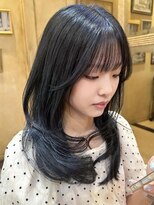 レリー バイ アルティナ 川越店(Lelie by artina)&nbsp;チャコールグレー/くすみブルー/バタフライカット