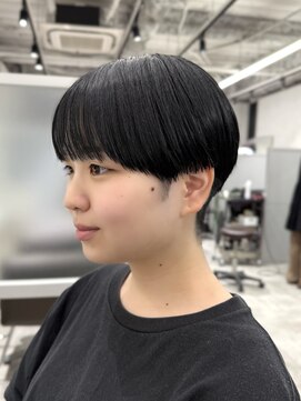 キートス(Kiitos) 可愛いのにクールな刈り上げマッシュショート