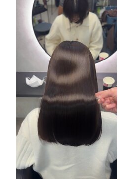 ユニー(uniii) 【uniii】美髪縮毛矯正/髪質改善/髪質改善カラー