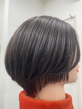 ハタヒラ(HATAHIRA)の写真/高槻市駅15分☆マンツーマンの丁寧なカウンセリングで理想のスタイルを♪自宅でも扱いやすいショートに!