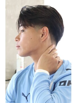 にもう 春メンズヘア/刈り上げセンターパート