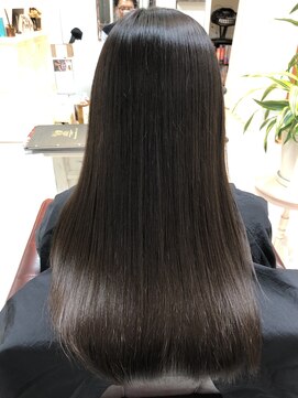ディスオモテサンドウ 表参道(This OMOTESANDO) 美髪STYLE【表参道,青山】山本