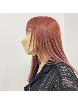 キー(kii) サーモンピンク　ブリーチカラー　ハイトーン　福岡　天神　薬院