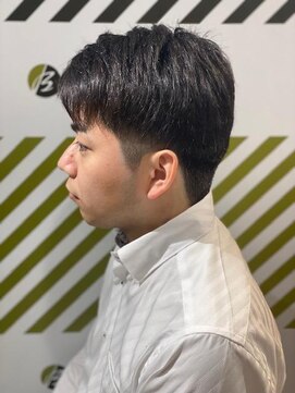バーバーバー 四谷(BARBER-BAR) 大人カッコいい20代30代40代代以上2ブロックスタイル