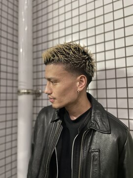 メリケンバーバーショップ フクオカ(MERICAN BARBERSHOP FUK) ハイライトマッシュパーマウルフフェード波巻き