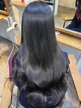 ヨンセンチメートルヒロサカ(4cm HIROSAKA) 艶ブラック