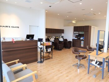 ヘアーズゲート アクロスプラザ住之江店(HAIR’S GATE)の写真/大人女性の願いをお手頃価格で叶えてくれる―。お客様のことを第一に考えたメニューをご提供！