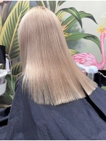 ファムエリア(FEMME AREA)&nbsp;ブロンドカラー　ホワイトカラー