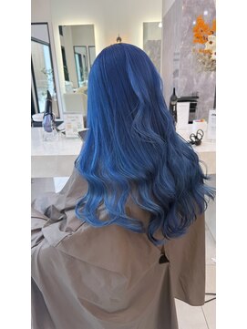 アオ 甲府本店(AO) 韓ドル風ブルーカラー