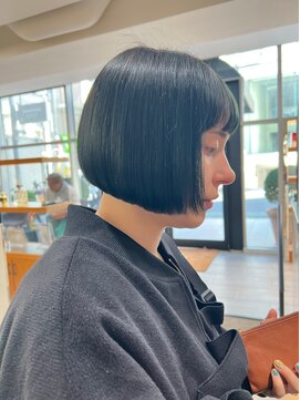 ピークアブー ワン(PEEK-A-BOO ONE) ボブ切りっぱなしボブ内巻きボブ