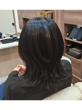 ヘアアトリエ ナイン(hair atelier nine) ヘッドスパ/チェリーレッド/ハイレイヤーウルフ/髪質改善/福島市